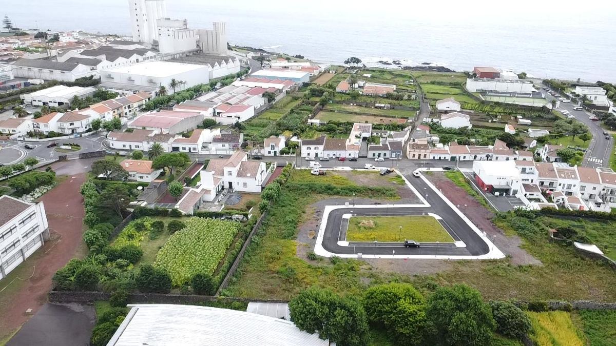 Vista aérea da localização do loteamento próximo do litoral