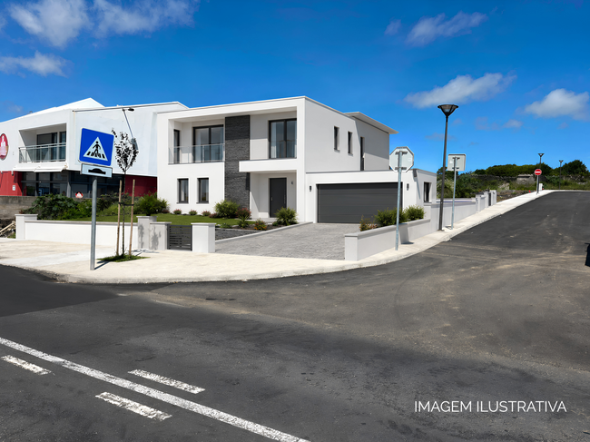 Arruamentos e moradias concluídas